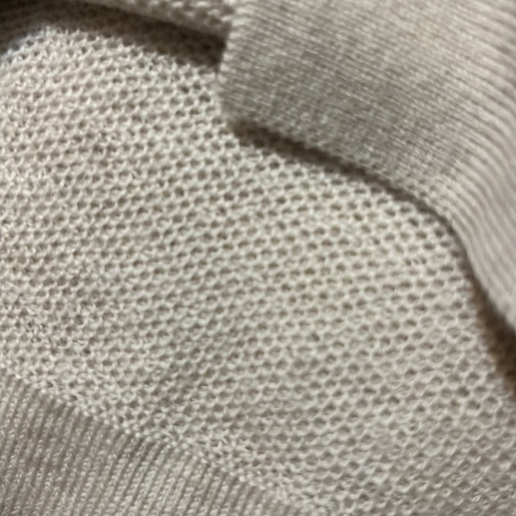 Wool sweater - Picture 7 of 7